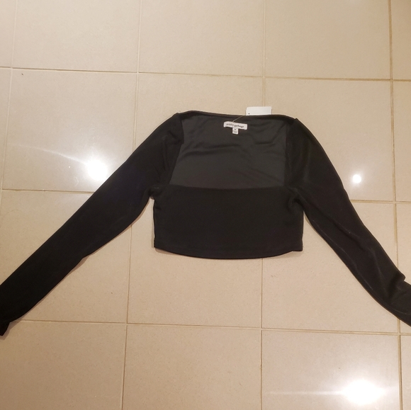 Black crop top - Picture 5 of 6